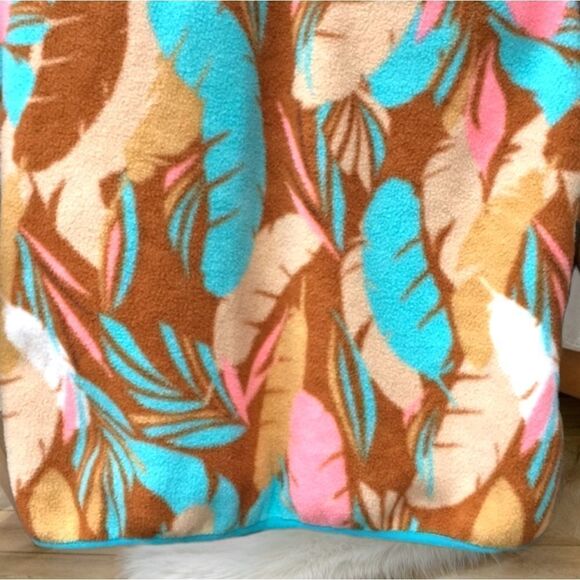 PATAGONIA XS BLUE TOURQUOISE TEAL PINK BROWN  FEATHER DANCE PRINTED  SYNCHILLA - Picture 5 of 15